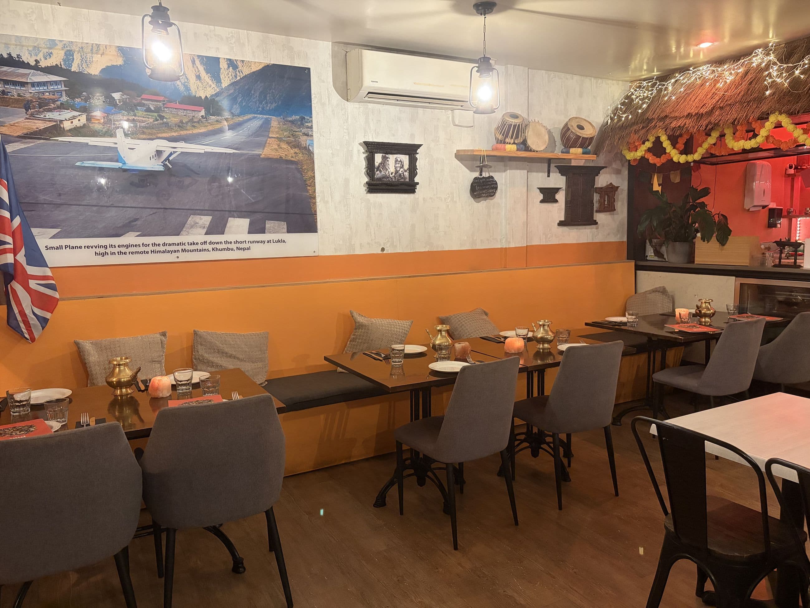 Everest Dine