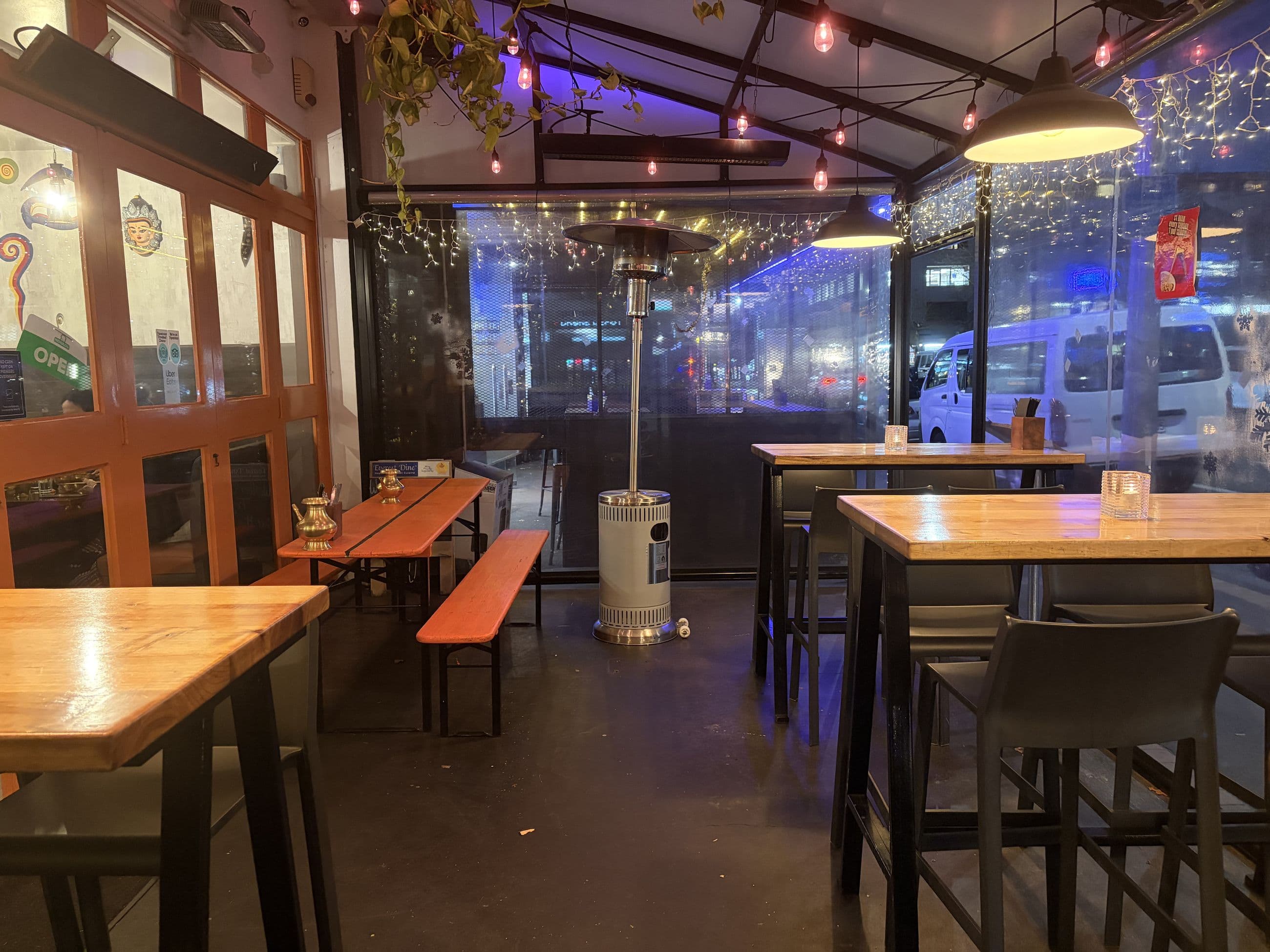 Everest Dine